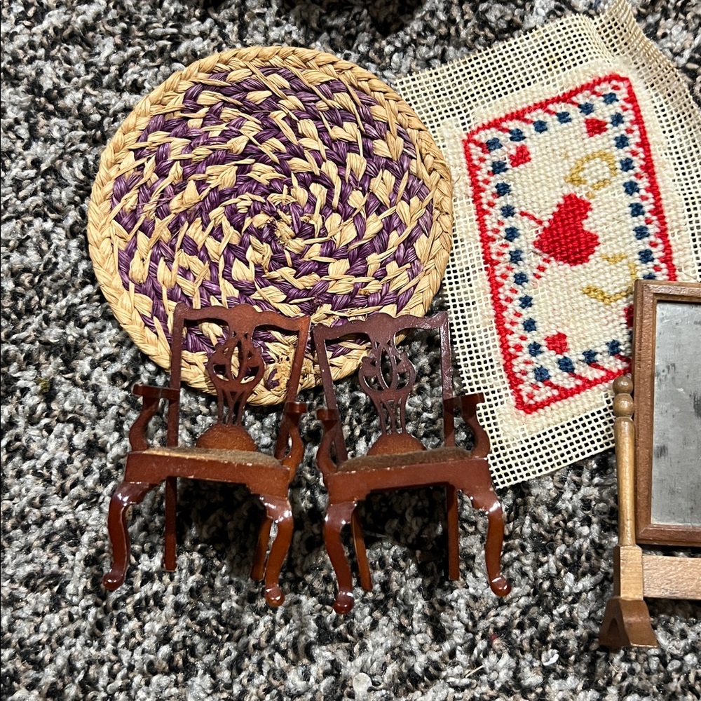 1:12 scale dollhouse furniture - Picture 4 of 9
